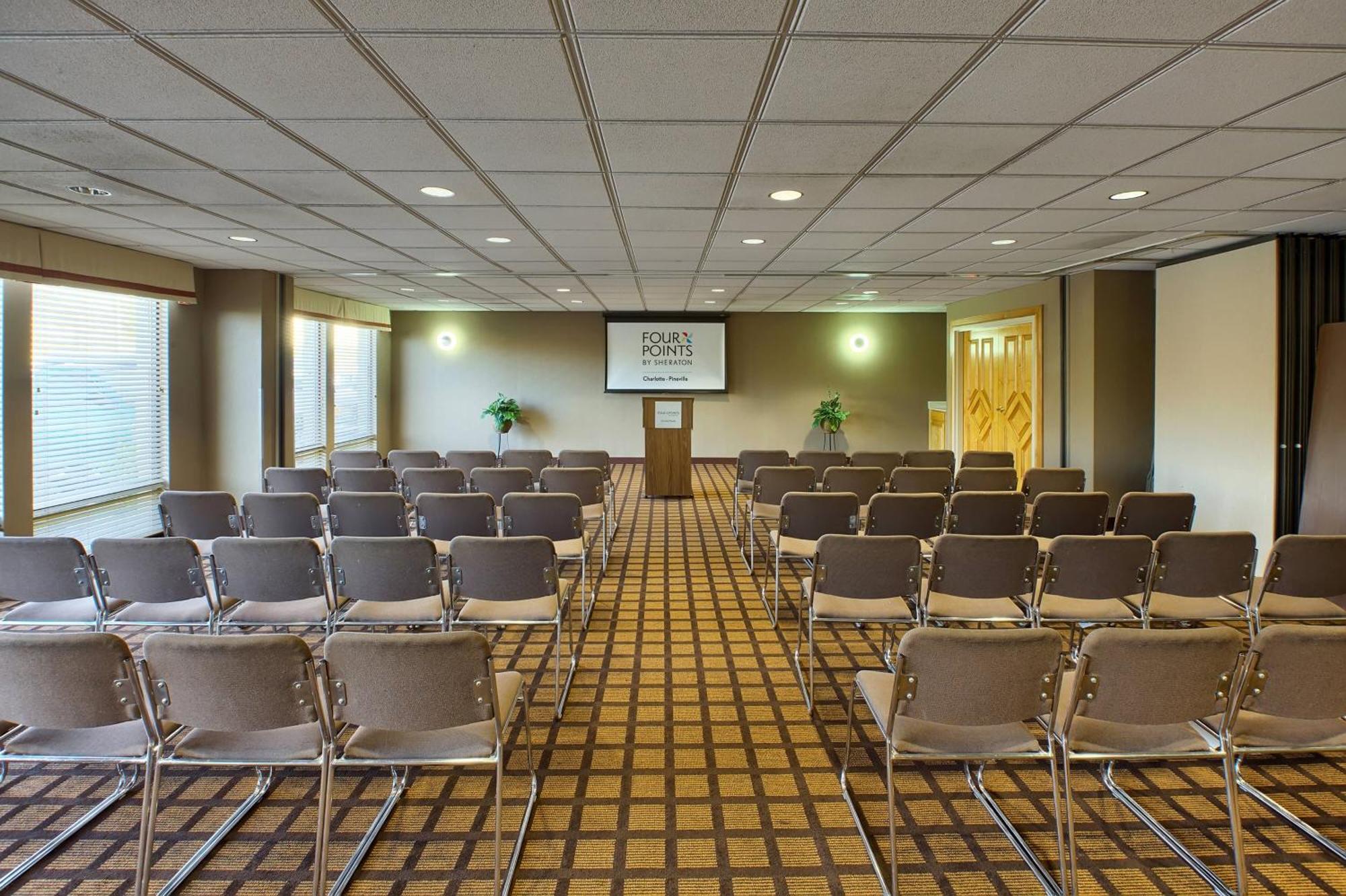 Four Points By Sheraton Charlotte/Pineville Εξωτερικό φωτογραφία