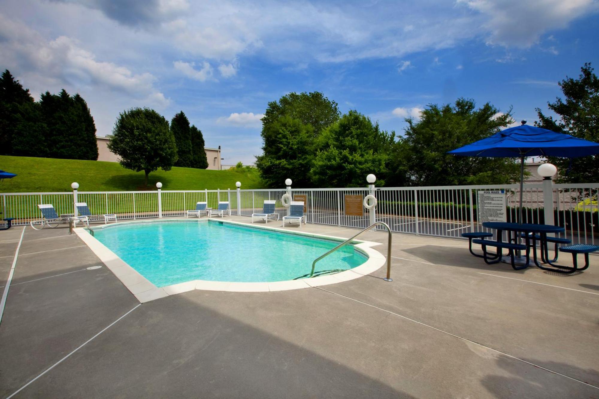 Four Points By Sheraton Charlotte/Pineville Εξωτερικό φωτογραφία